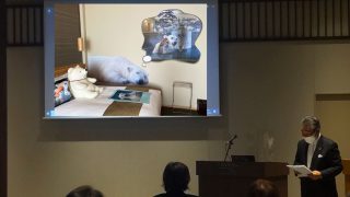 12月1日木曜日「とべ動物園しろくまピースのお誕生日直前記念講演会」を開催しました。